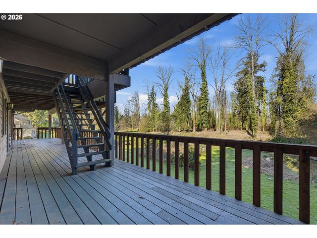 5463 Se ALDERCREST Rd, Milwaukie, OR 97222