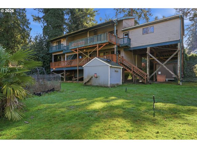 5463 Se ALDERCREST Rd, Milwaukie, OR 97222