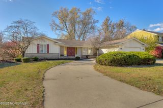 1968 Pinelawn Drive, Toledo, OH 43614