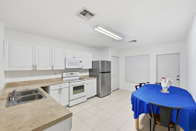 1311 Emerald Terrace, Fort Pierce, FL 34950