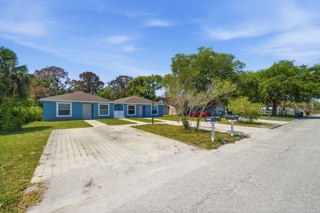 1311 Emerald Terrace, Fort Pierce, FL 34950