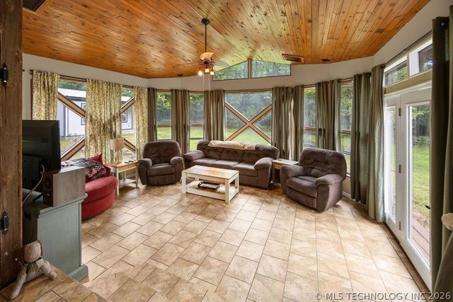 71430 S 329 Road, Wagoner, OK 74467