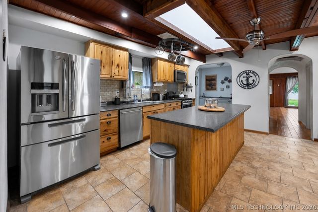 71430 S 329 Road, Wagoner, OK 74467