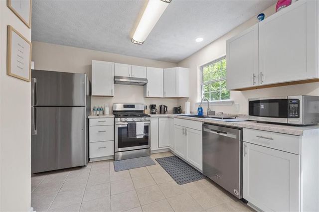 4266 Cabretta SE Drive, Smyrna, GA 30080