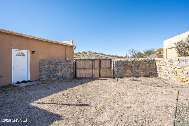 3250 Majestic Ridge, Las Cruces, NM 88011