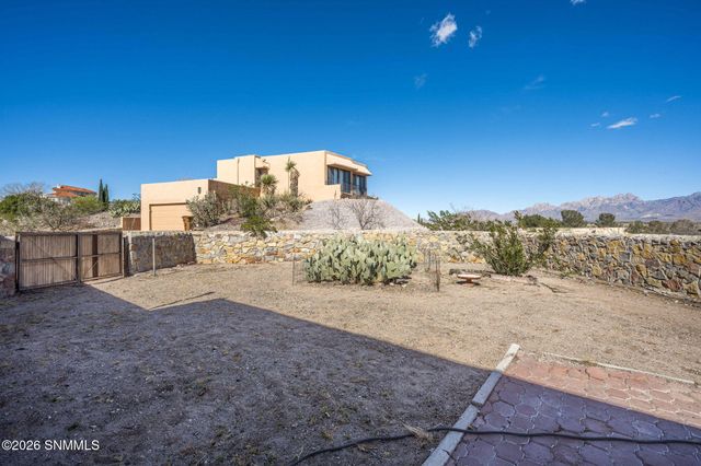 3250 Majestic Ridge, Las Cruces, NM 88011