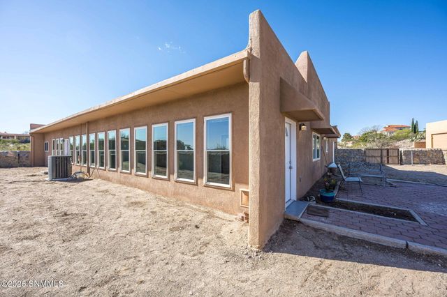 3250 Majestic Ridge, Las Cruces, NM 88011