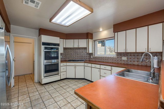 3250 Majestic Ridge, Las Cruces, NM 88011