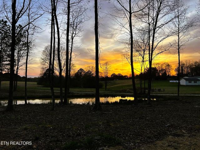 3 Lamontville Rd, Decatur, TN 37322
