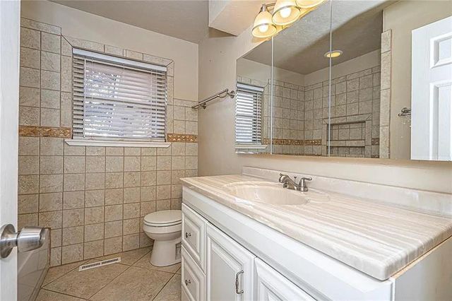 1425 NW 103rd Street, Oklahoma City, OK 73114