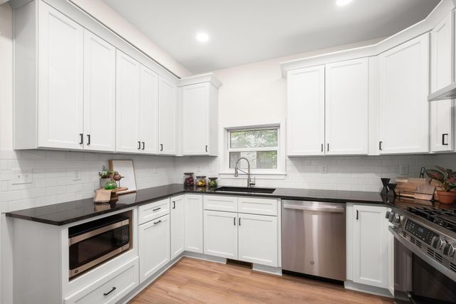 1836 Marshall Avenue, Saint Paul, MN 55104