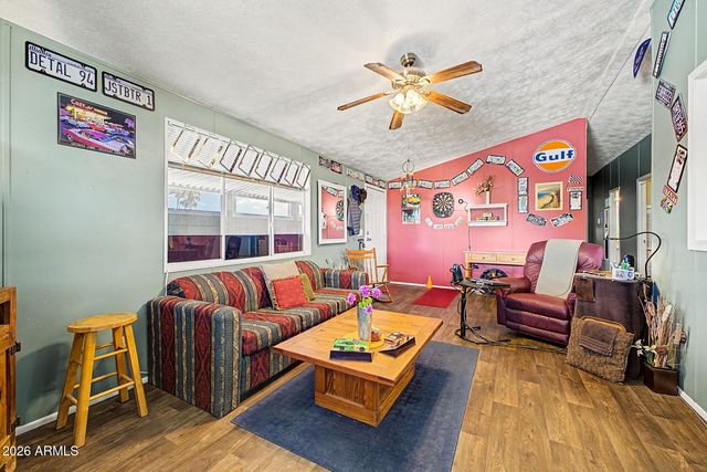 7308 E JUANITA Avenue, Mesa, AZ 85209