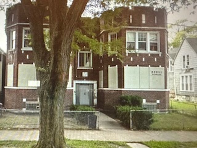 621 W 61st Place, Chicago, IL 60621