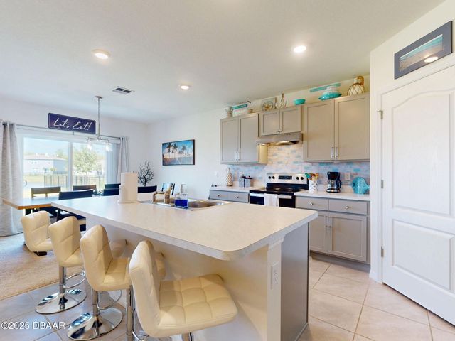 918 Noble, New Smyrna Beach, FL 32168