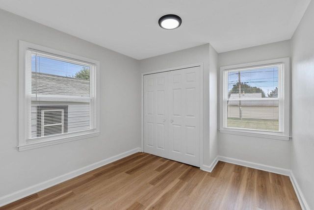 932 S 86th STREET, West Allis, WI 53214