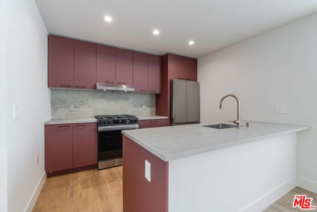 12425 Texas Avenue 22, Los Angeles, CA 90025