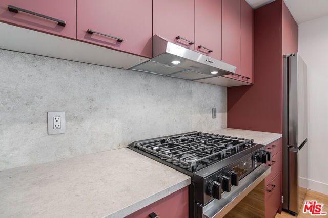 12425 Texas Avenue 22, Los Angeles, CA 90025