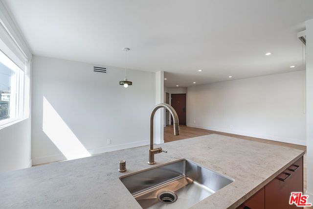 12425 Texas Avenue 22, Los Angeles, CA 90025