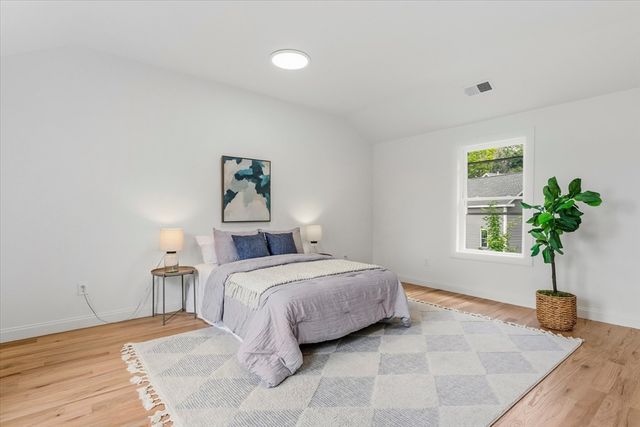 380 Salem St, Woburn, MA 01801