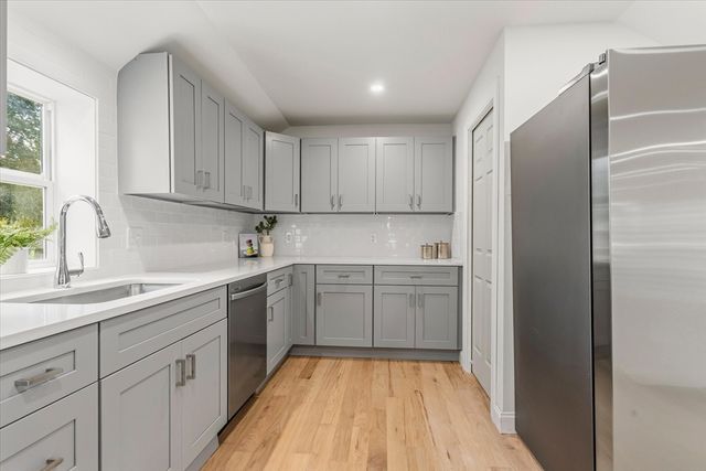 380 Salem St, Woburn, MA 01801