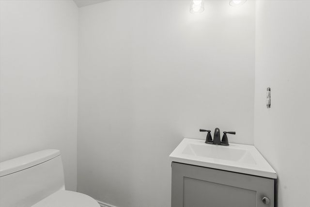 380 Salem St, Woburn, MA 01801