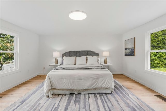 380 Salem St, Woburn, MA 01801