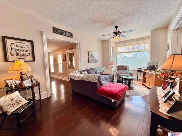 410 N 3rd Street, Seward, NE 68434