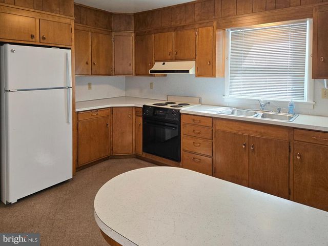2382 SPRUCE ST, Manheim, PA 17545