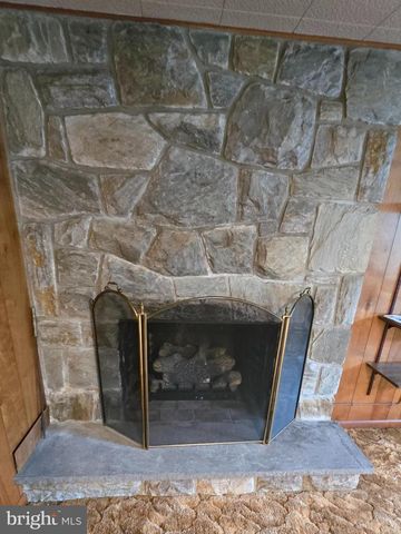 2382 SPRUCE ST, Manheim, PA 17545