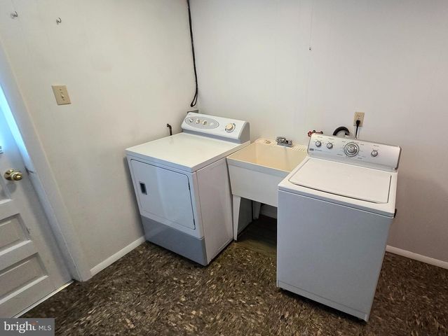 2382 SPRUCE ST, Manheim, PA 17545