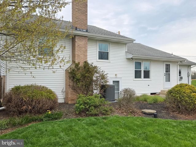 2382 SPRUCE ST, Manheim, PA 17545
