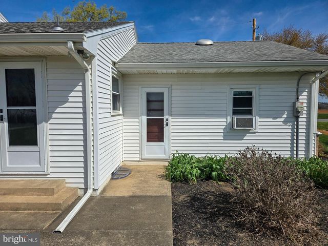 2382 SPRUCE ST, Manheim, PA 17545