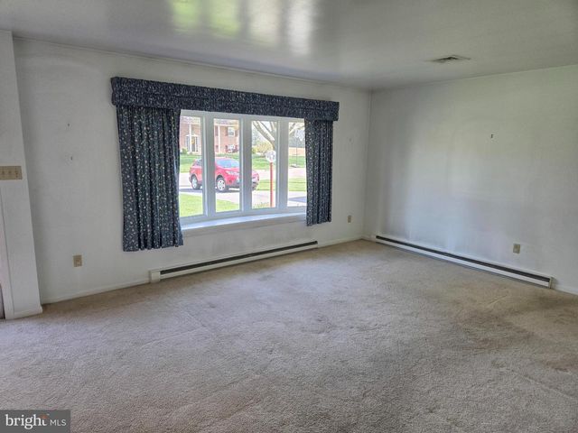 2382 SPRUCE ST, Manheim, PA 17545