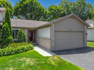 35533 Dove Trail 24, Westland, MI 48185