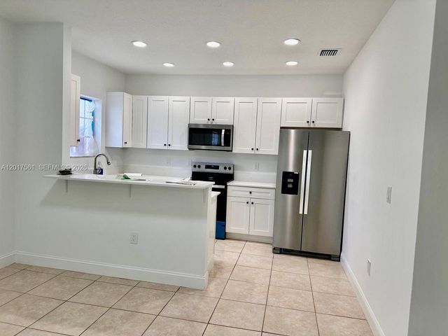 2301 Wilson St A, Hollywood, FL 33020