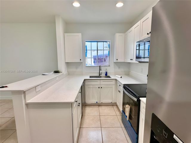 2301 Wilson St A, Hollywood, FL 33020