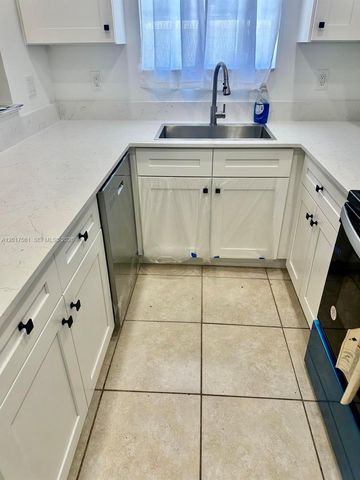 2301 Wilson St A, Hollywood, FL 33020