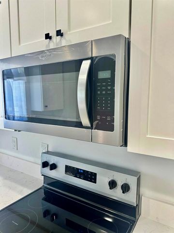 2301 Wilson St A, Hollywood, FL 33020