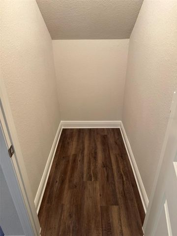 2460 ANN ROU ROAD 606, Tavares, FL 32778