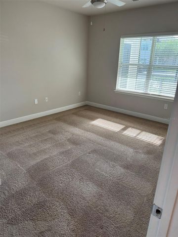 2460 ANN ROU ROAD 606, Tavares, FL 32778