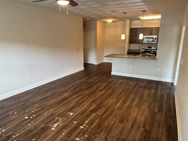 2460 ANN ROU ROAD 606, Tavares, FL 32778