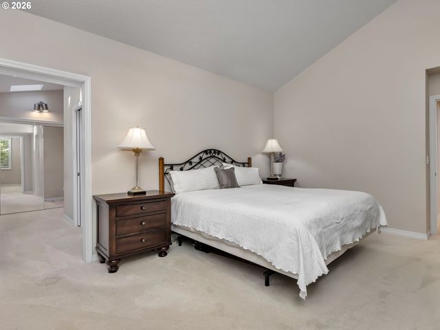 8865 Sw SCHECKLA Dr, Tigard, OR 97224