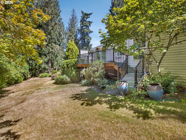8865 Sw SCHECKLA Dr, Tigard, OR 97224