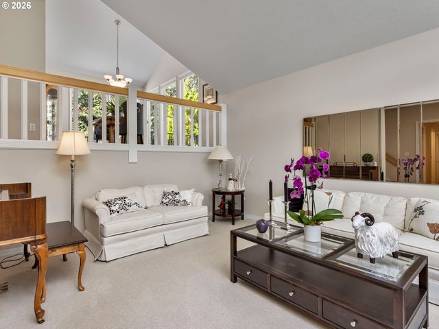 8865 Sw SCHECKLA Dr, Tigard, OR 97224