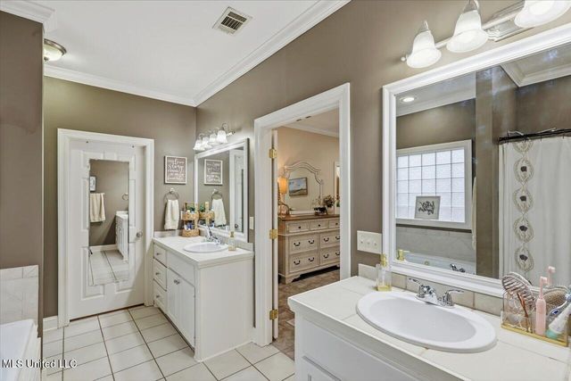 153 Baileys Ridge Circle, Clinton, MS 39056