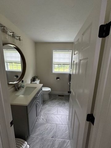 17 Noble Street, Dudley, MA 01571