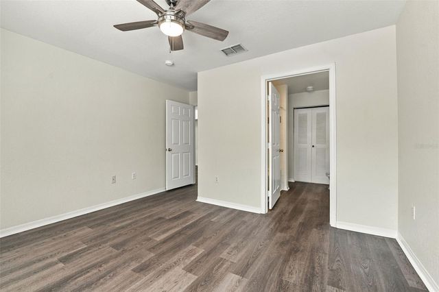 9138 LAKE CHASE ISLAND WAY, Tampa, FL 33626