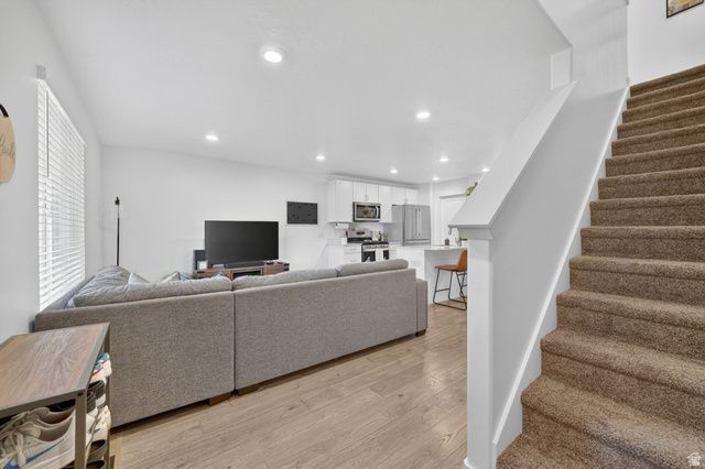 423 N NORTHSHORE DR, Saratoga Springs, UT 84045