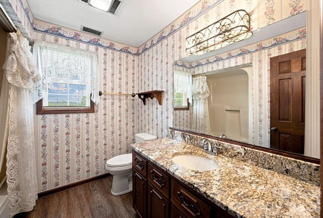 1414 Center Church Road 59, Hiddenite, NC 28636