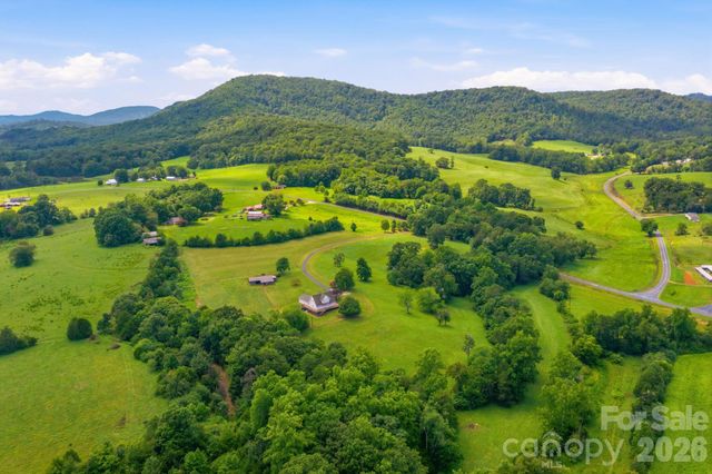 1414 Center Church Road 59, Hiddenite, NC 28636
